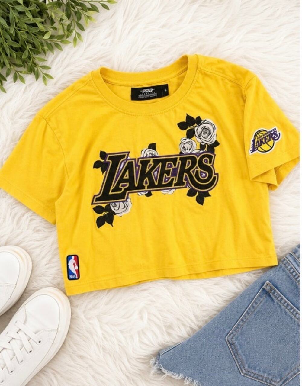 Pro Standard LA Lakers Women’s Small Yellow Floral Cropped T-Shirt NBA